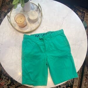 Garment dyed shorts